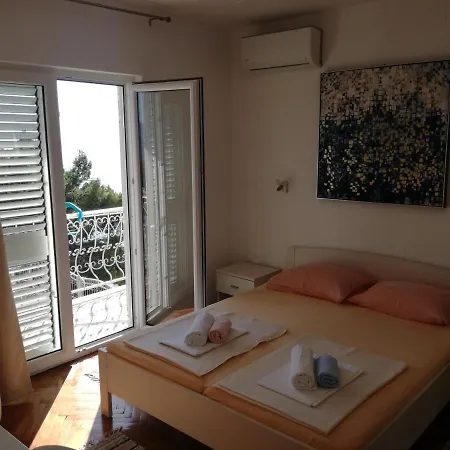 Alojamento de Acomodação e Pequeno-almoço Kod Irene Gradac (Split-Dalmatia)